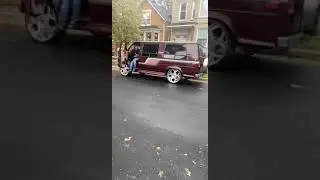 Chevy G20 Van Beating Hard!!!!!!