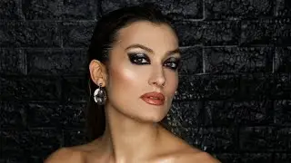 Black & Silver Festive Smokey Eyes TUTORIAL | ASTRA - MAKE UP