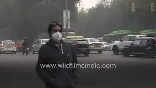 Air pollution in Delhi during winter | Hazy air and smog at busy traffic intersection