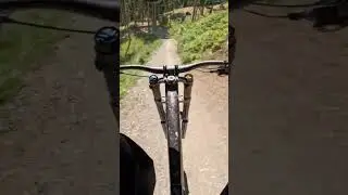 the beging from hangman2. #mtb #demorace #specialized #dhbike #biking #leogang #flowline #flyingfinn