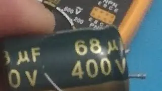 CONDENSADOR ELECTROL&Iacute;TICO 400 V 68 microfaradios CON MULTIMETRO DIGITAL EN VOLTAJE