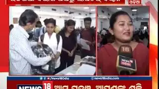 Free laptop distribution for +2 pass out meritorious students begins in Odisha