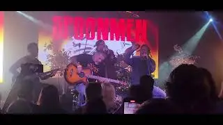 Spoonmen perform 