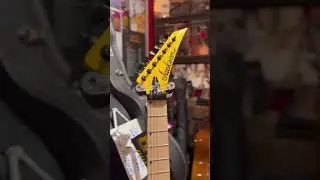 Jackson Pro Series Signature Dave Davidson Warrior WR7 7-string Baritone Ferrari Yellow