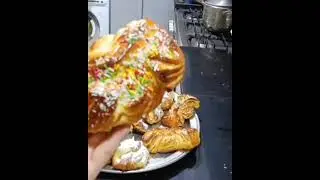 الموضوع سهل وبسيط بكيلو دقيق ب15جنيه عملت 23 قطعه من دنش الافران لو هتشتريهم ب 115)اقسم بالله