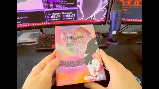 Bandai Across the Spider verse Gwen Figure Unboxing/Review