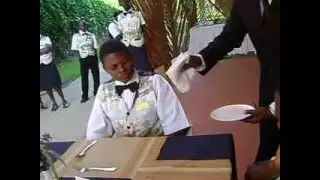 TABLE CRUMBING ONE