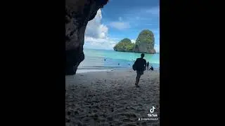 Here i got bit by a crab #cave #princess #krabi #nature #beach #island #thailand #travelvlog #animal