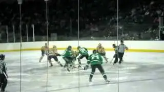 Notre Dame vs. North Dakota: Dan Kissel battles David Toews