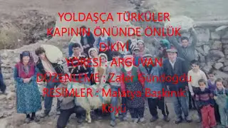 Yoldaşça Türküler - Kapının Önünde Önlük Dikiyi