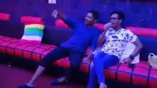 Disini Menunggu (UKs)