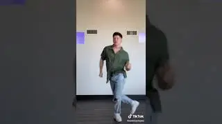 Ondreaz Lopez dancing let&rsquo;s link