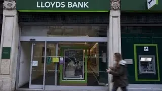 Lloyds to cut 3000 jobs, close 200 branches