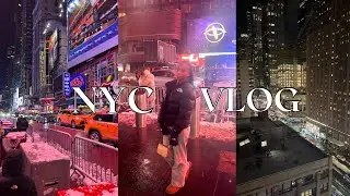 NEW YORK CITY VLOG🍎🗽| Christmas in the city, Central Park, Times Square + more
