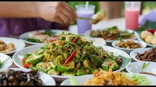 Mukbang Eating GIANT Farm Snails with Chili and Herbs Crunchy & Savory!