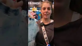 Cheap T-Shirts in Bangkok Market 🇹🇭