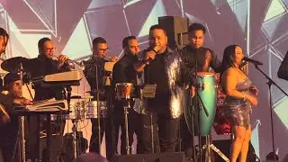 Grupo Su&aacute;rez en vivo popurr&iacute; Cherito homenaje 