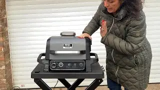 Ninja Outdoor Electric Grill - Learn The Stand Trick