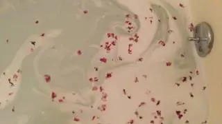 Tropical getaway anyone? Coconut rose milk bath soak