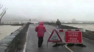 Flooding at Dyfi Bridge