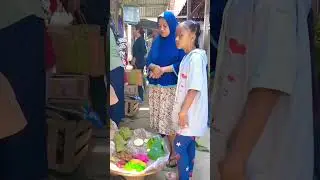 Walk and explore Indonesian local market #shorts