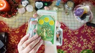 NEW IN 2022! -  THE CRYSTAL MAGIC TAROT Deck Review