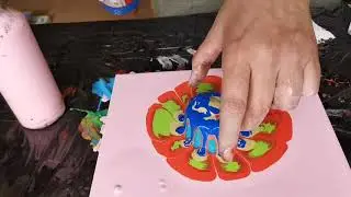 Pouring Quickie - Flower Pour. Perfect for leftover paint.  - Deutscher Text in der Beschreibung.