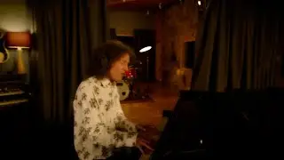 Let Me Know &ndash; Gilbert O'Sullivan x 360 Reality Audio