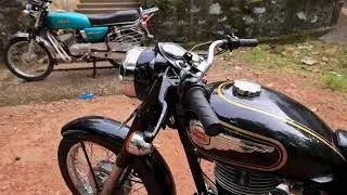 Classic Royal Enfield Bullets for Sale! 1997 & 2001 #RoyalEnfieldBullet #ClassicBikes