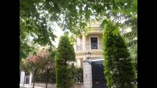 Walking in Kifissia-Athens