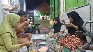 Malem-malem @emakxl601 Pingin Jajan Seblak‼️
