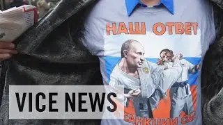 Thousands Attend Pro-Putin Rally in Moscow
