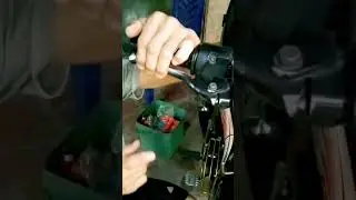 BUANG ANGIN PADA REM CAKRAM MOTOR #shorts #remcakram #motor