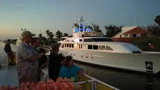 Cancun Isla Mujeres Party Boat  www.magic-sea.com +5219981492524