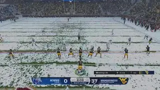 EA SPORTS College Football 26 Another QB Scramble