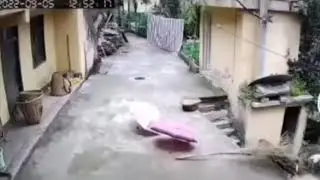 M6.7 Earthquake violently destroys buildings in Luding County, China - Sep. 5, 2022