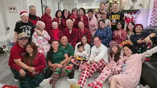 Merry Christmas candle game with St. Anne choir 🤣