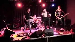CRAZY CULT ROADSHOW in Poppodium Volt - Risky Business en The Vampire Strikes Back