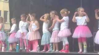 Studio Vera Braun Tanzeinlagen Musical Kids zum Song Hey - Pippi Langstrumpf....Holzmichl