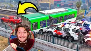 Dei FUGAS INTELIGENTES do GTA 5 RP!!
