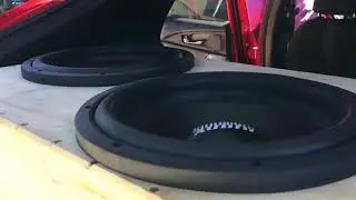 2 Sundown Audio SA 12s on the Audiopipe APMI-2000 @.5 ohm