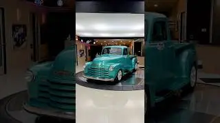 Представляем нашу новинку! Chevrolet 3100 1953 года с 5 окнами ✨🩵 уже в продаже!
