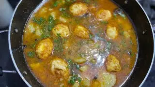 Simple egg curry recipe | up style aloo ande |  magic of spices