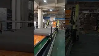 In the face of 1425mm extra-large color printing paper and 1425mm extra-large corrugated paper.