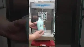 M7014834 Taylor 340 Single Phase Air Cooled Frozen Beverage Machine Mix Test