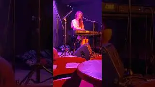 rainbowwingedlevi live @VILLAKeller : Testament by Sarah Lesch