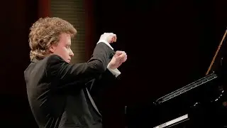 Nikolay Khozyainov plays Toccata on &ldquo;L'homme arm&eacute;&rdquo; by Marc-Andr&eacute; Hamelin