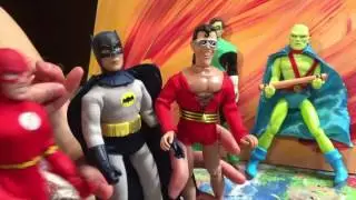 AW YEAH UNBOXING Retro Mego Style JLA!