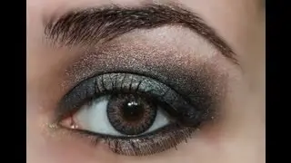 &bull;Tutorial 22: Electric storm (2&ordm; maquillaje con la paleta de Sleek 
