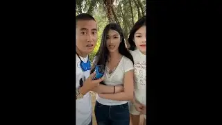 骑在自行车上的漂亮老妹身材真好